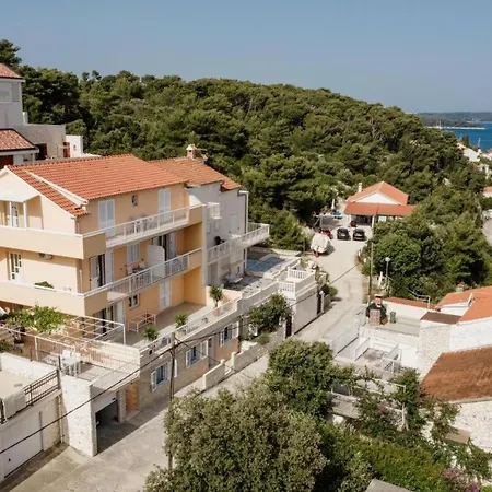 Sunny Elza 2 דירה *