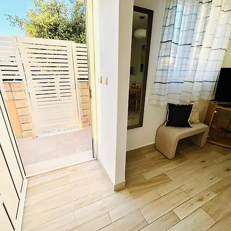 Sunny Elza 2 דירה *