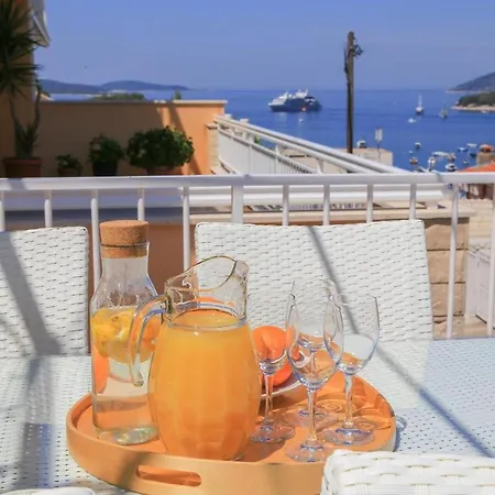 Апартаменты Sunny Elza 2 Хвар