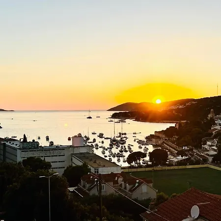 Sunny Elza 2 * Хвар