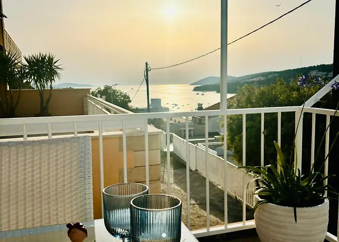 Sunny Elza 2 Apartment *