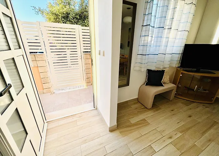 Sunny Elza 2 Apartment *