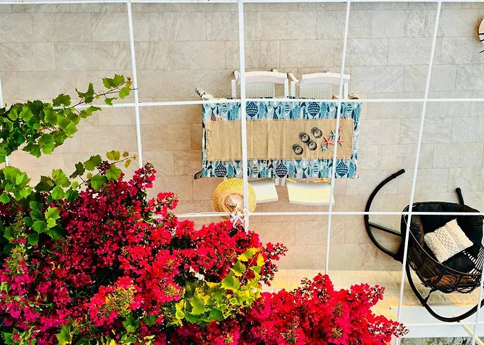 Sunny Elza 2 Apartment Hvar Town