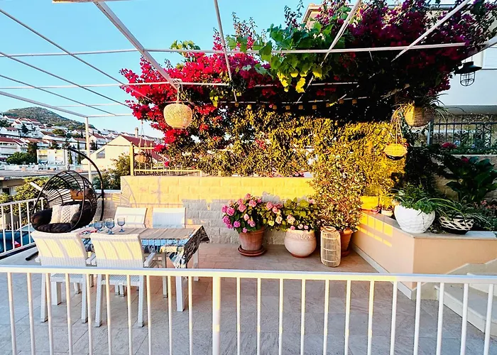 Sunny Elza 2 Apartment *