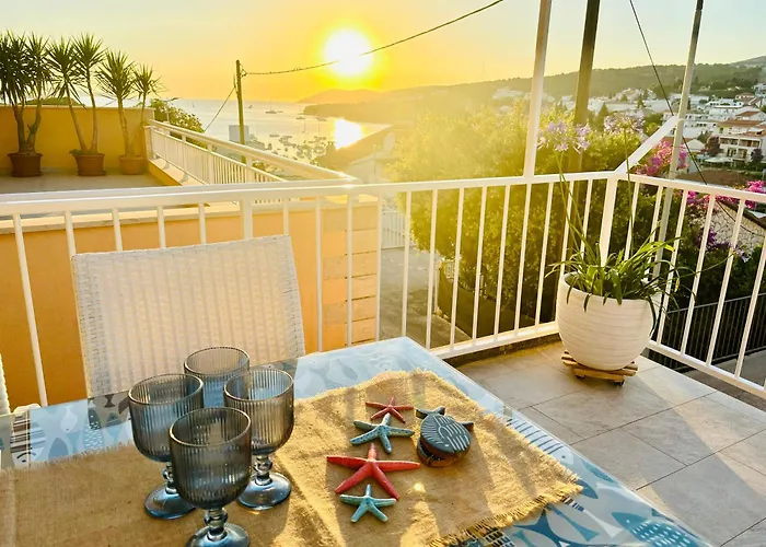 Sunny Elza 2 Хвар