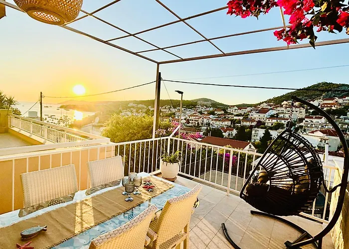 Sunny Elza 2 Апартаменти *